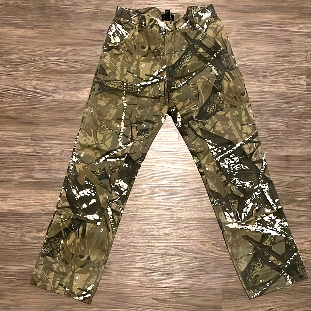 Forever 21 cargo pants. Only used 2-3 times tops